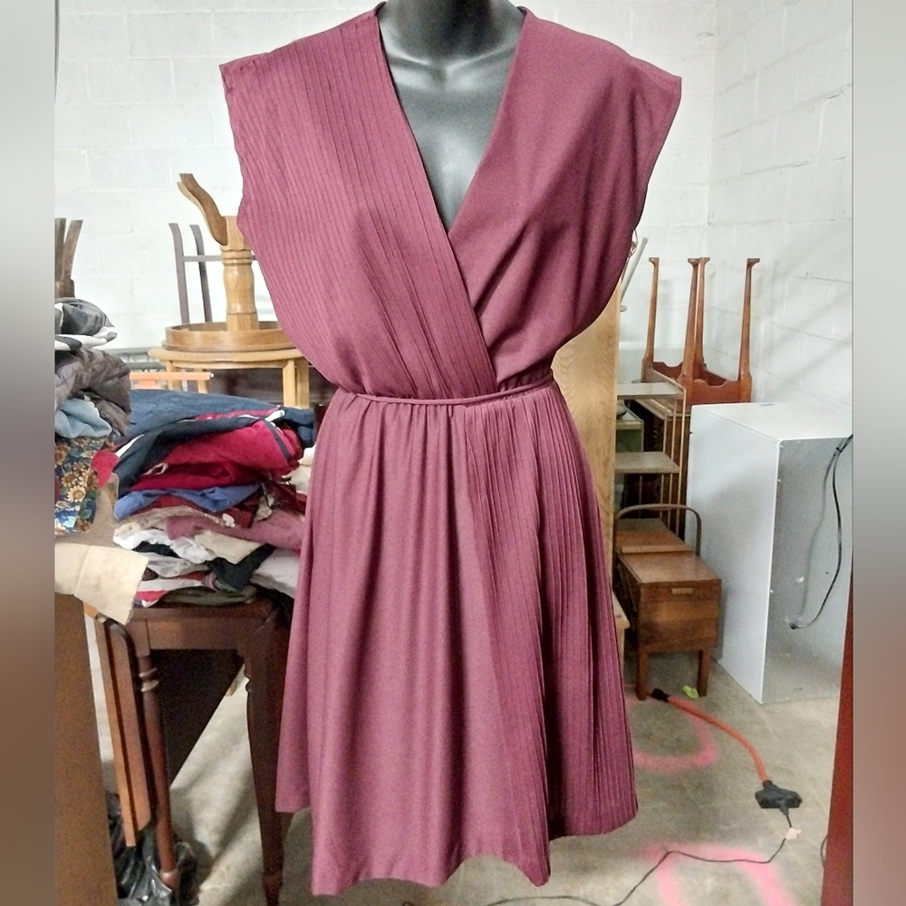 Entourage Vintage Plum Sleeveless Dress